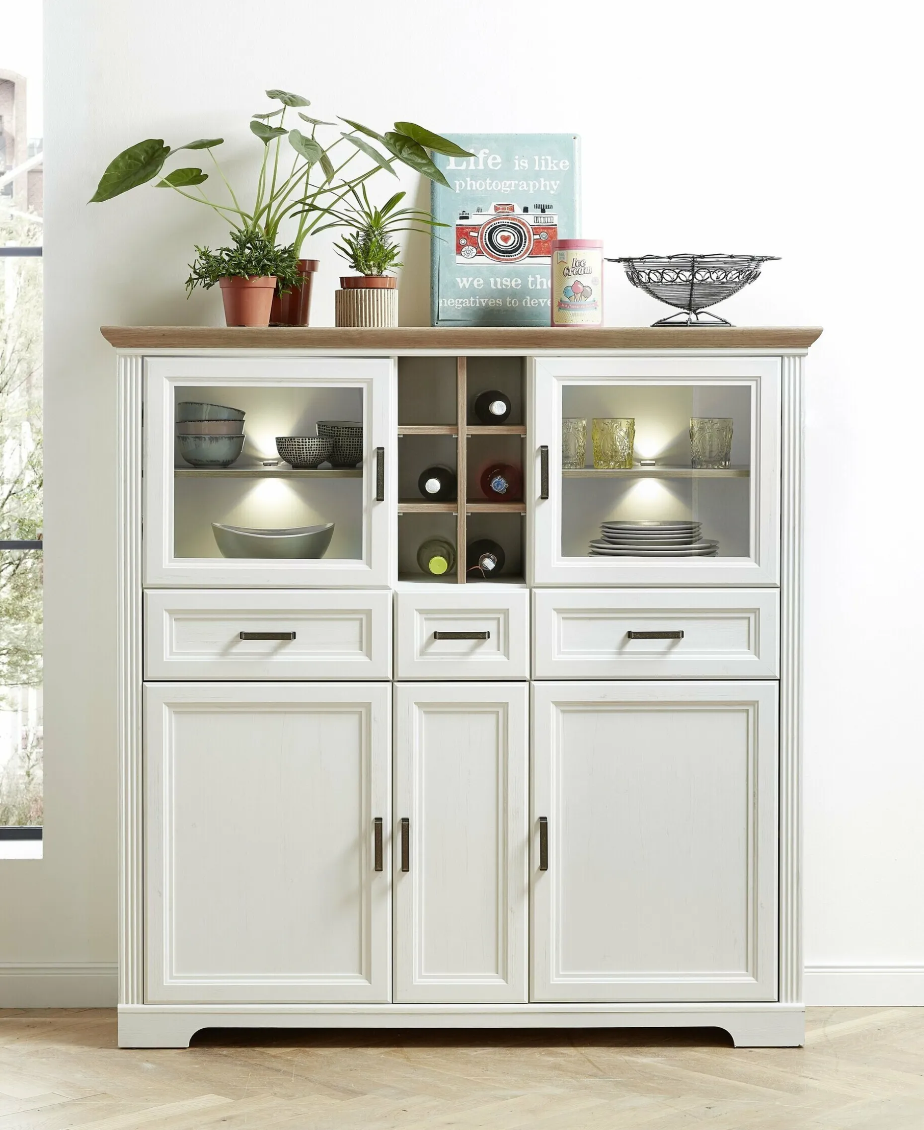 Highboard, Jasmin