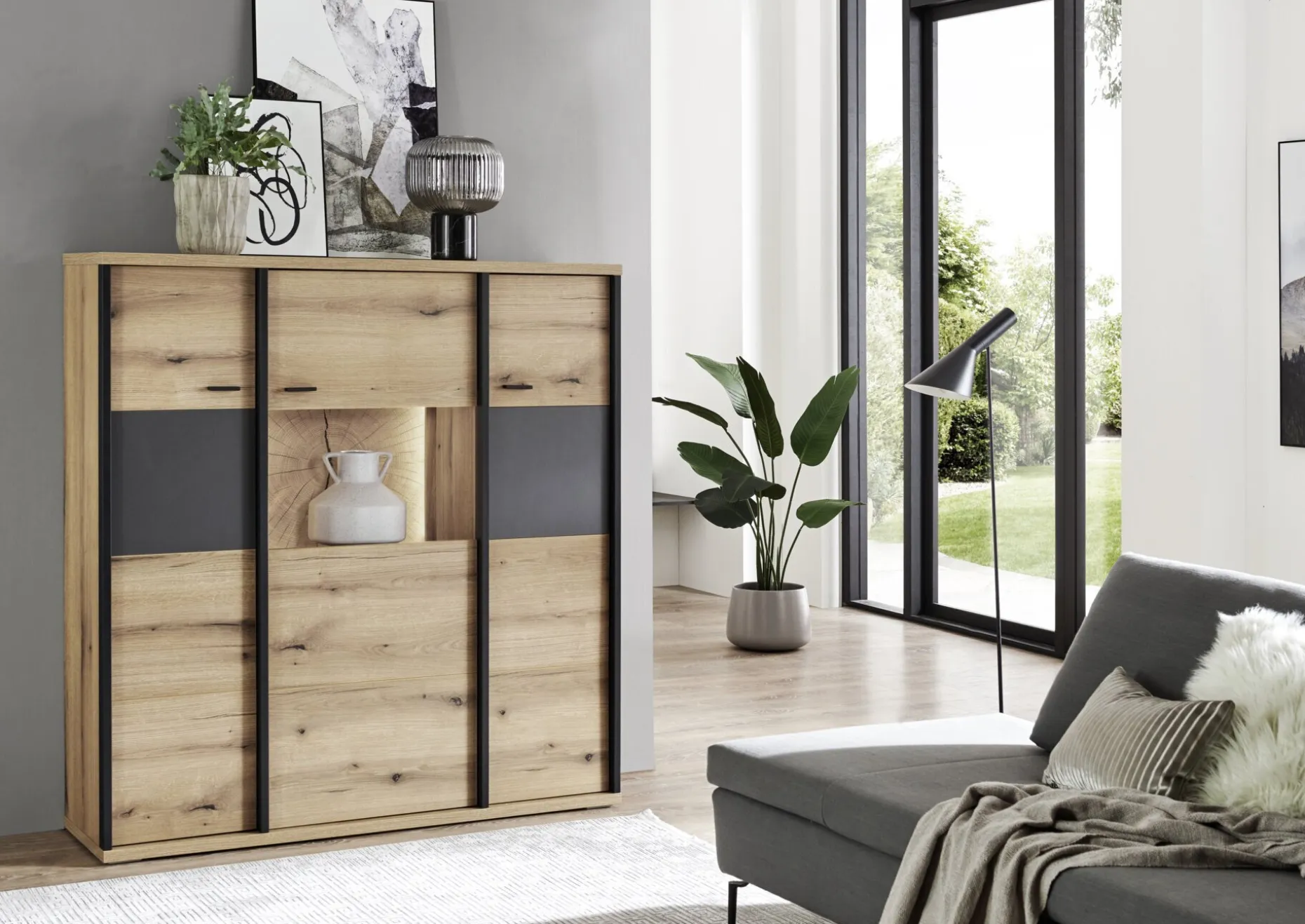 Highboard, Melo