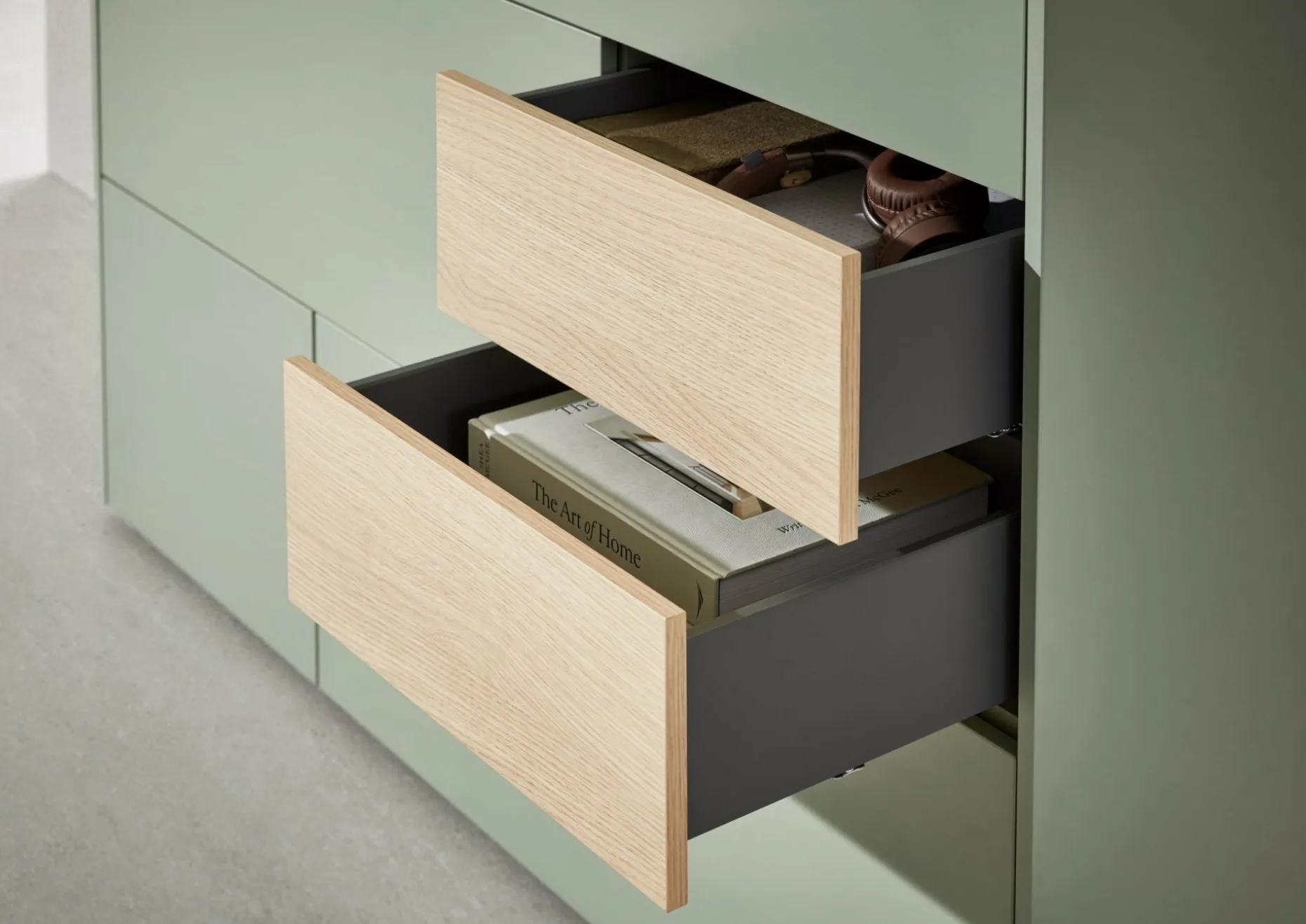 Highboard, Naomi