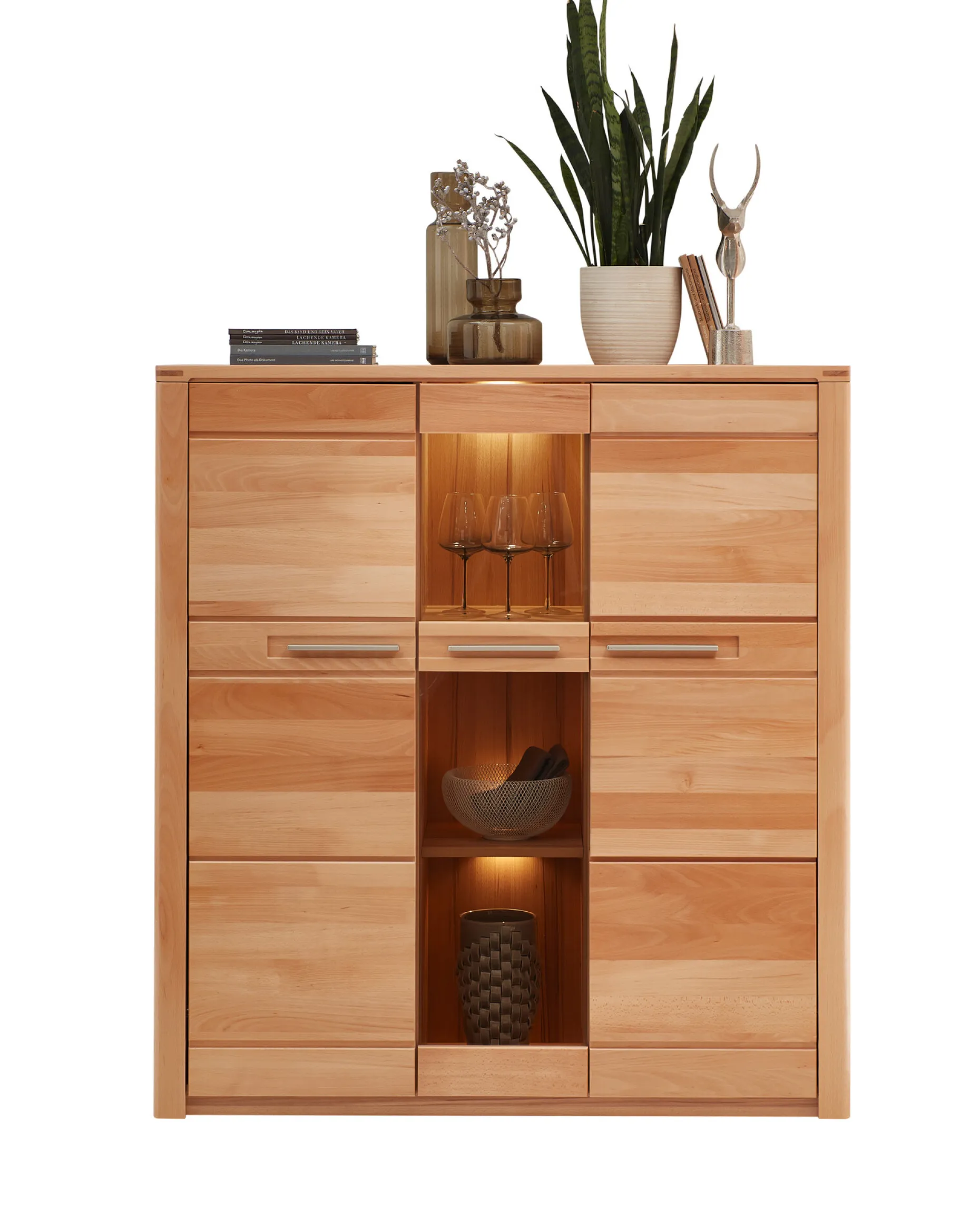Highboard, Nature