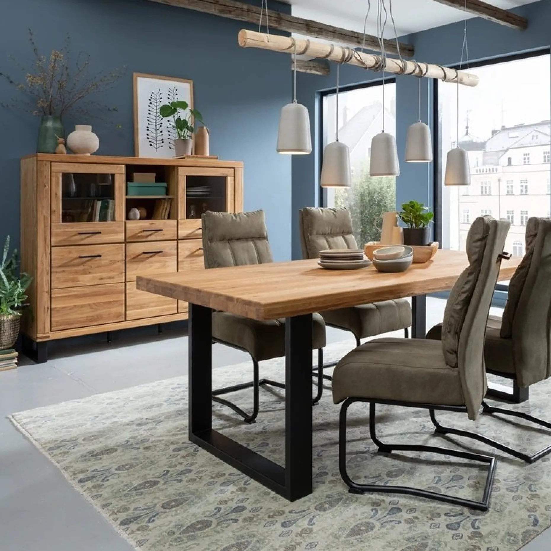 Highboard, Tina