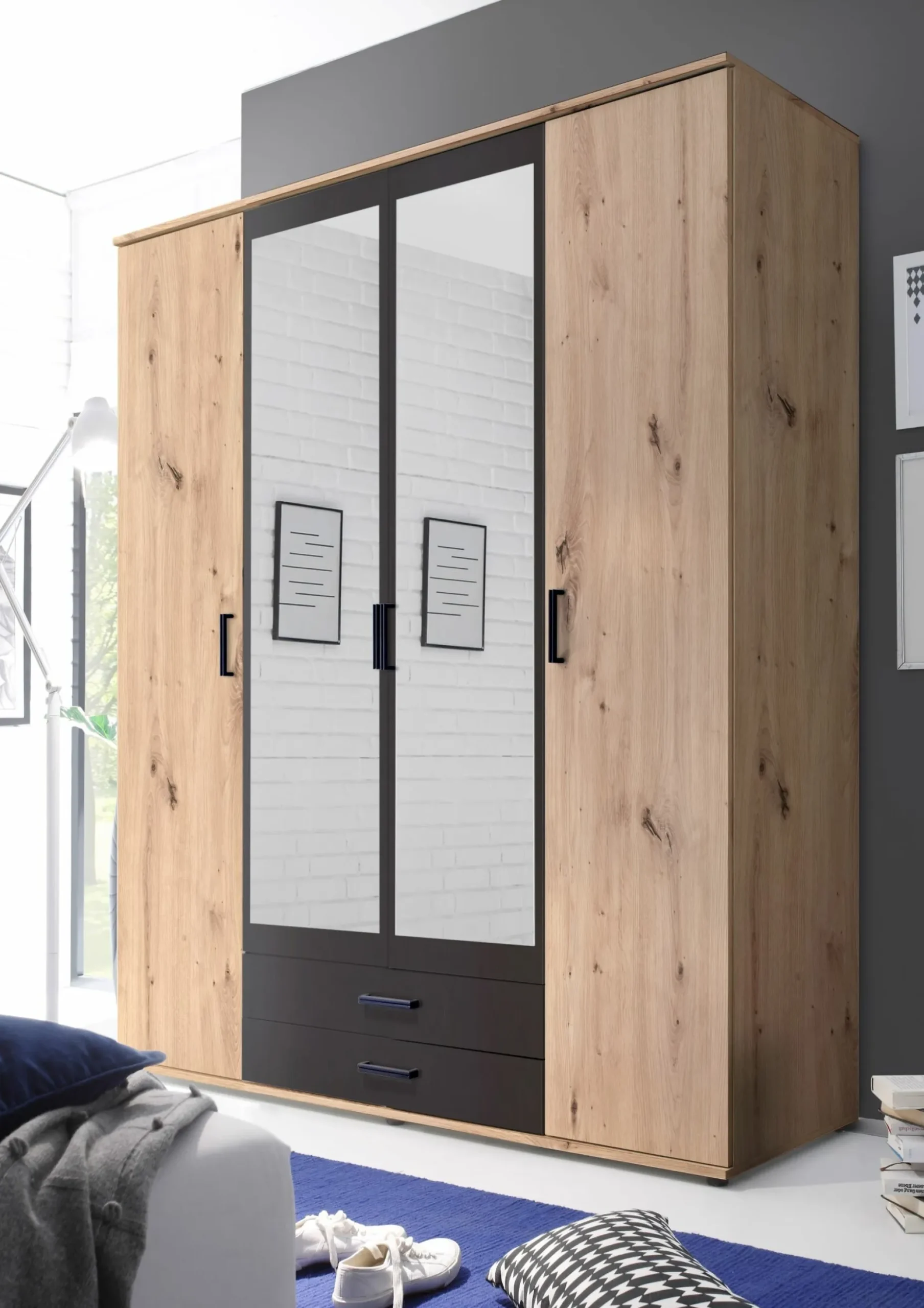 Kleiderschrank, Chicago
