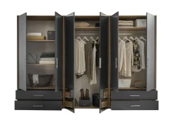 Kleiderschrank, Velas