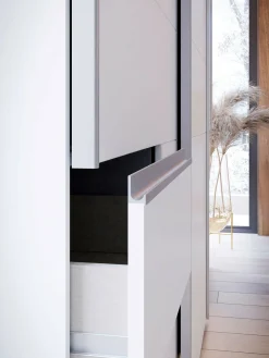 Kleiderschrank, Winn 2