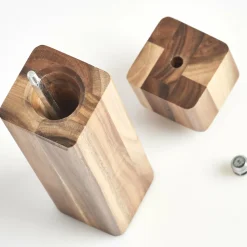 Salz-/Pfeffermühle