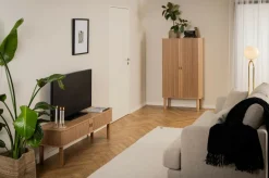 Schrank, Langley