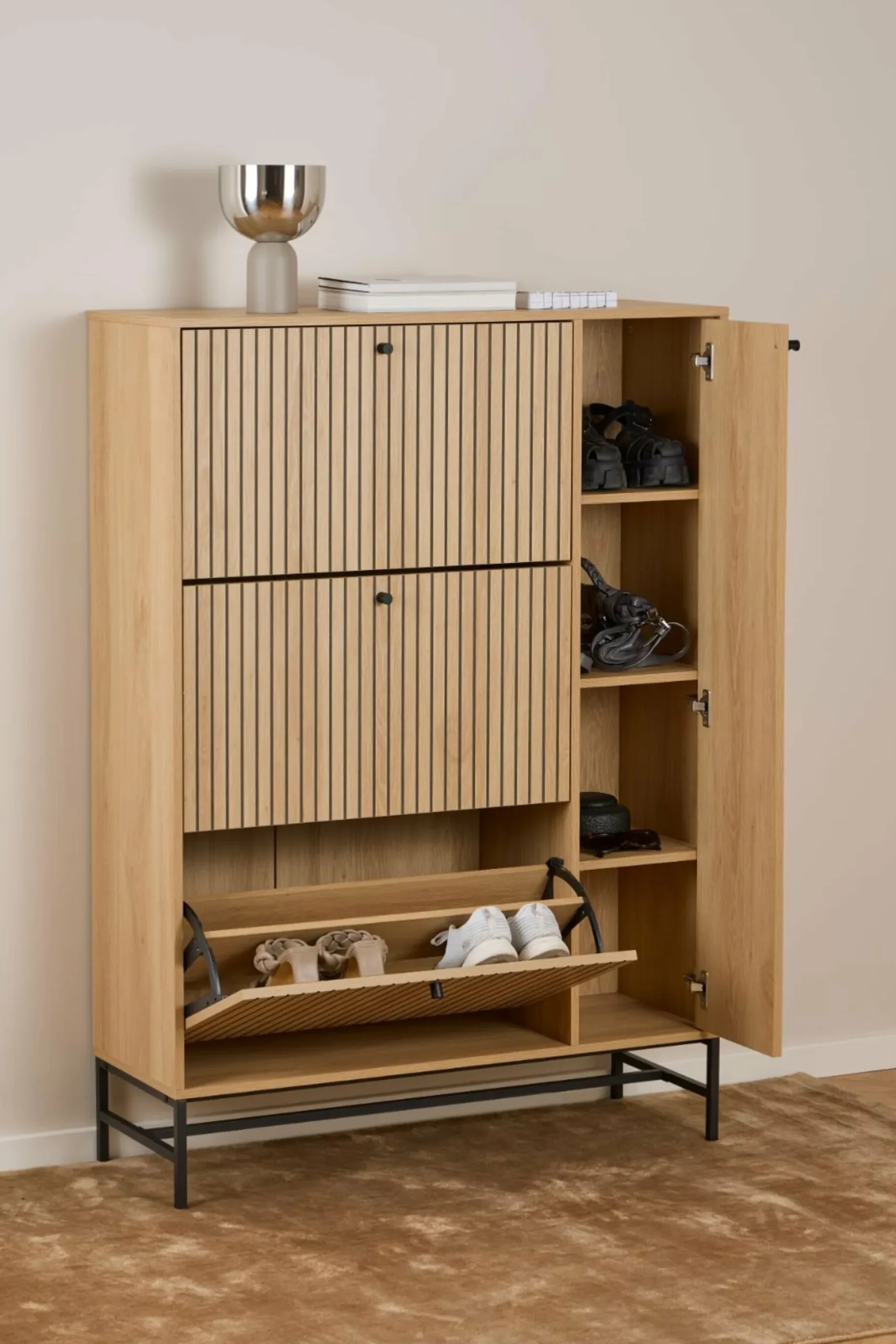 Schuhschrank, Albany