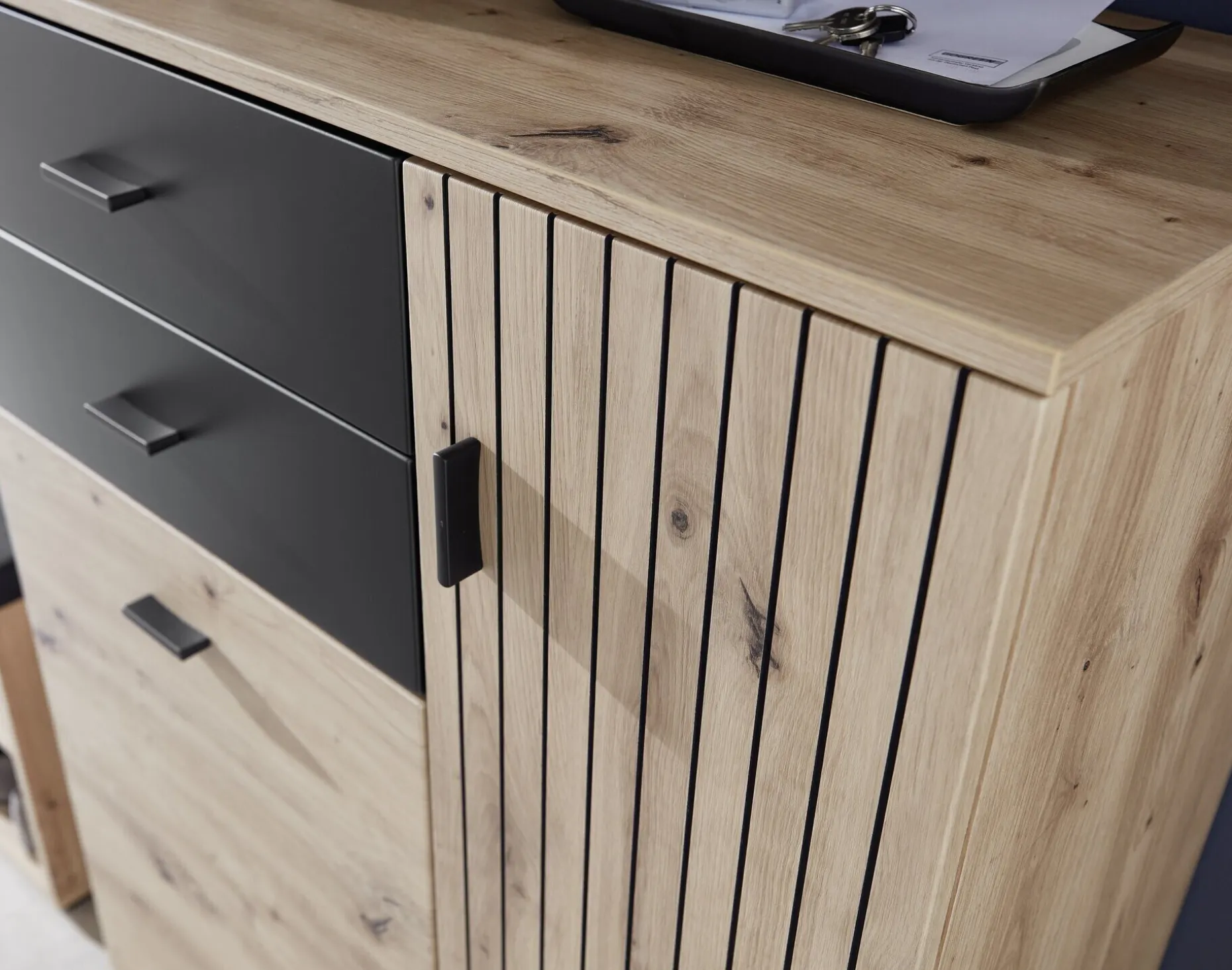Schuhschrank, Buffalo