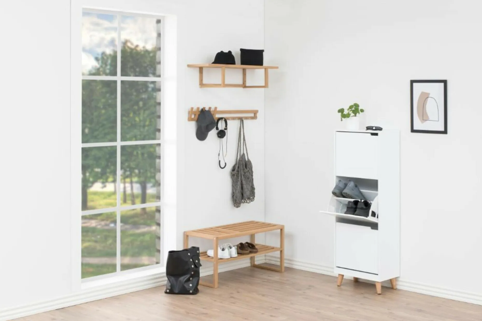 Schuhschrank, Mitra