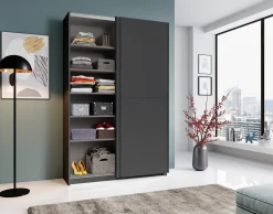 Schwebetürenschrank, Fast