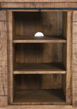 Sideboard, Kamerun