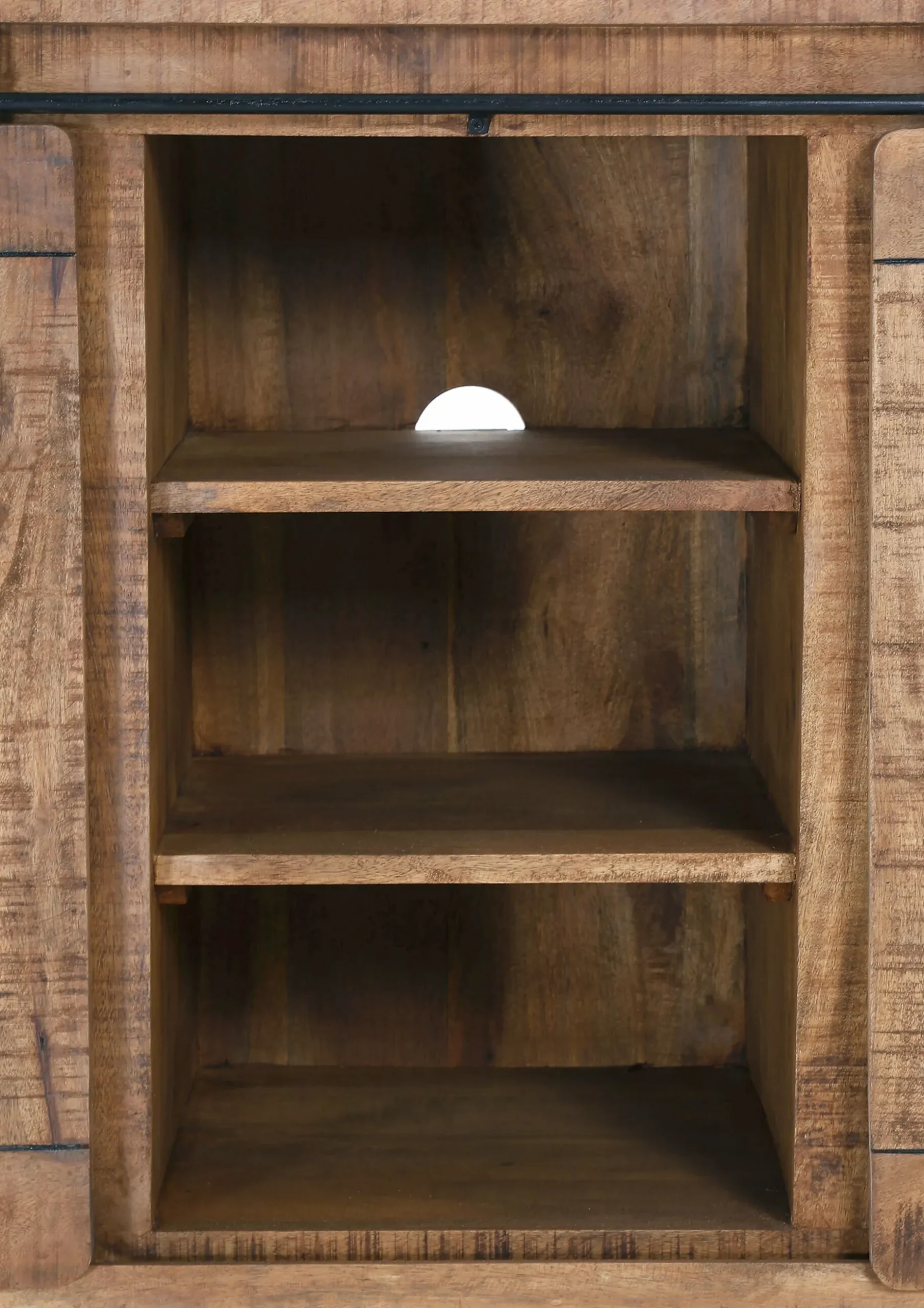 Sideboard, Kamerun
