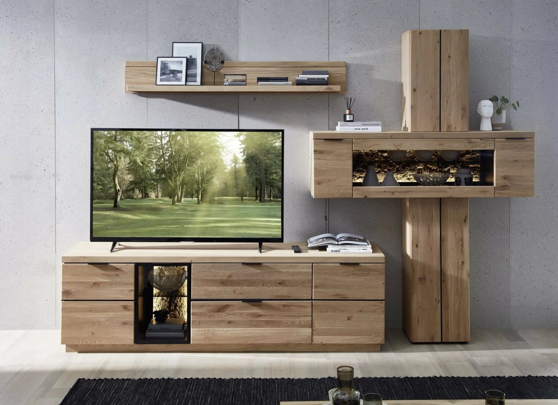 TV-/Wohnlösung, Donna