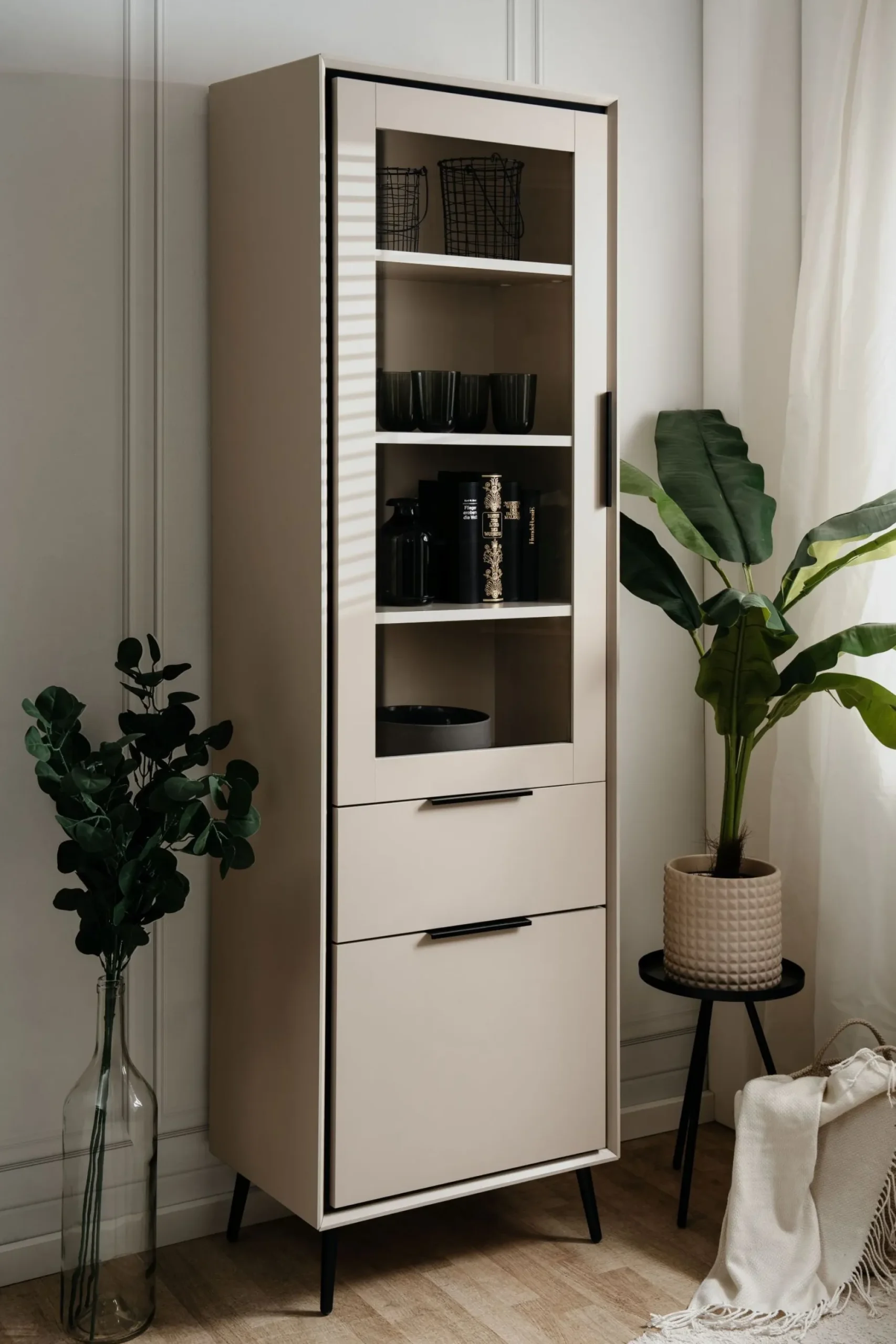 Vitrine, Arona 52B