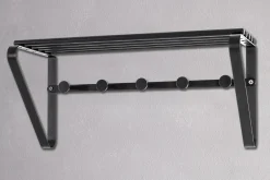 Wandgarderobe, 19557